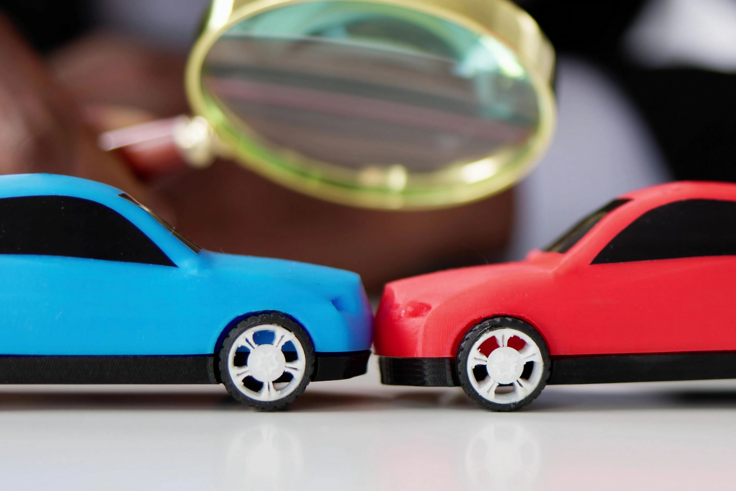 SVH Sachverständigenbüro - Kfz-Sachverständiger - Spielzeugautos